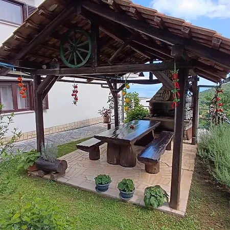 Miro- 5 Km From Opatija Apartment
